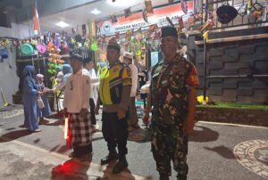 Bhabinkamtibmas Sumerta Kauh Bersama Babinsa dan Pecalang Kawal Pengajian Maulid Nabi 1447 H
